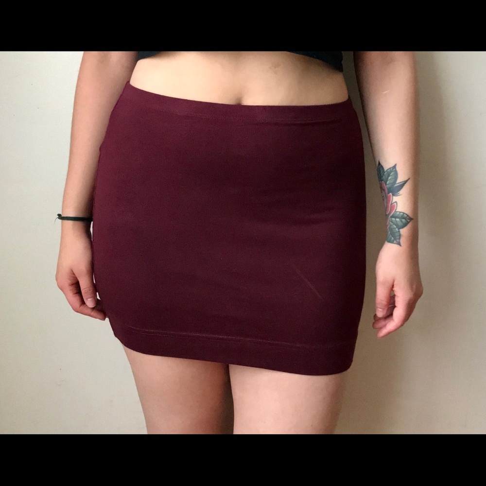 H&M Burgundy Mini Skirt, Super soft material